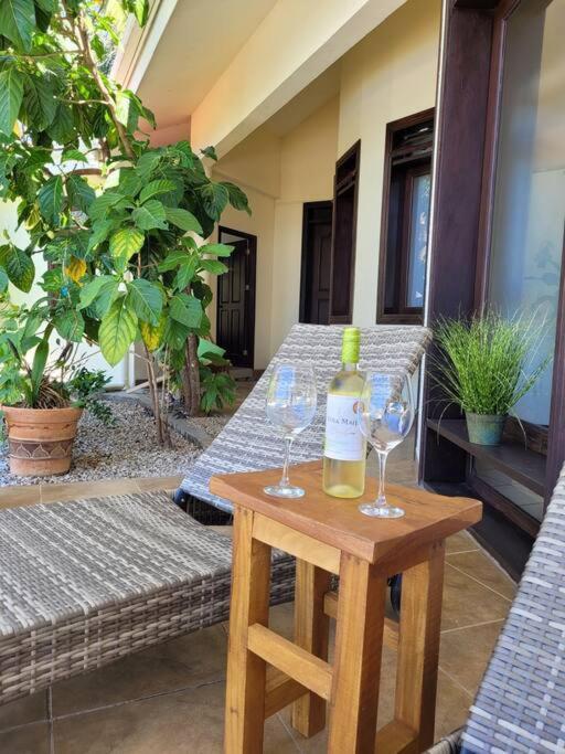 Villa Martina Palmgarden Sámara 外观 照片